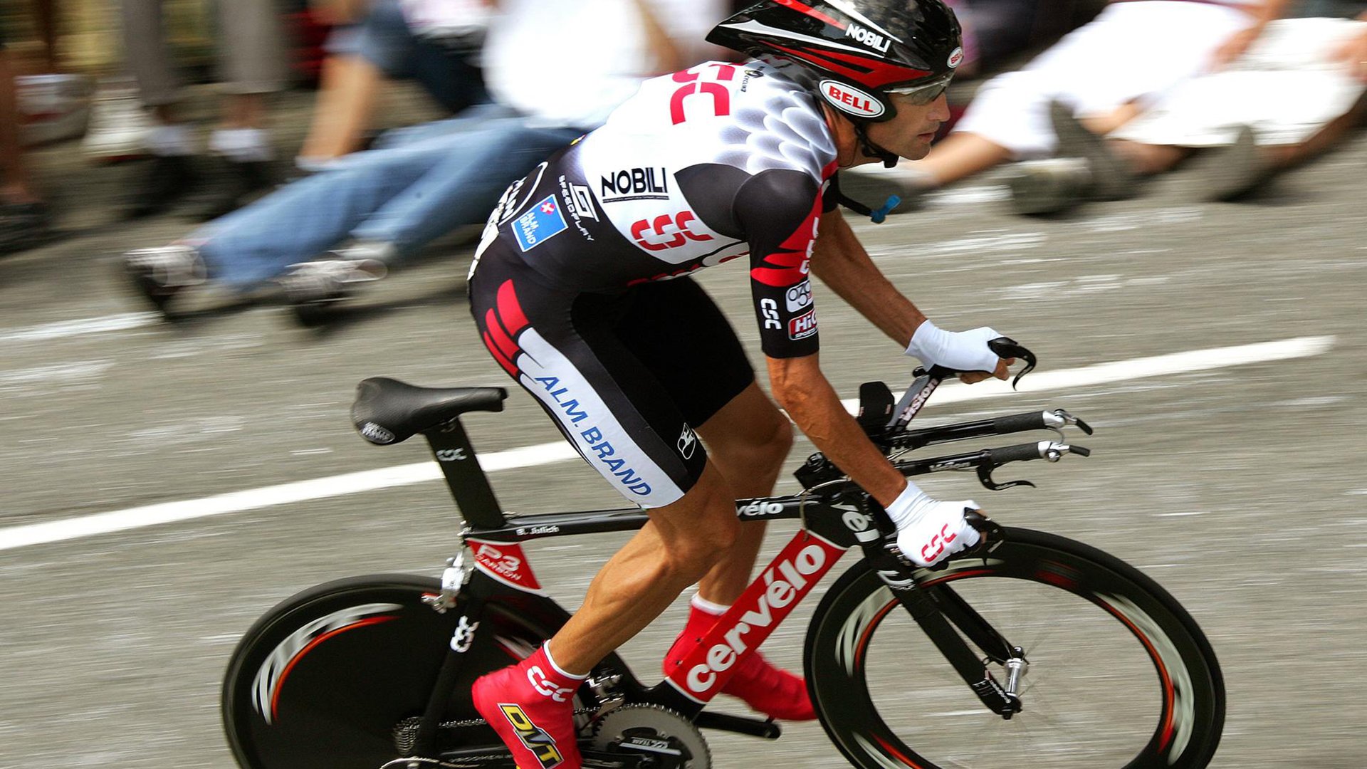 当澳大利亚的潮水褪去时,卡塞米罗一球定音,亚洲足球的权力游戏与孤胆英雄